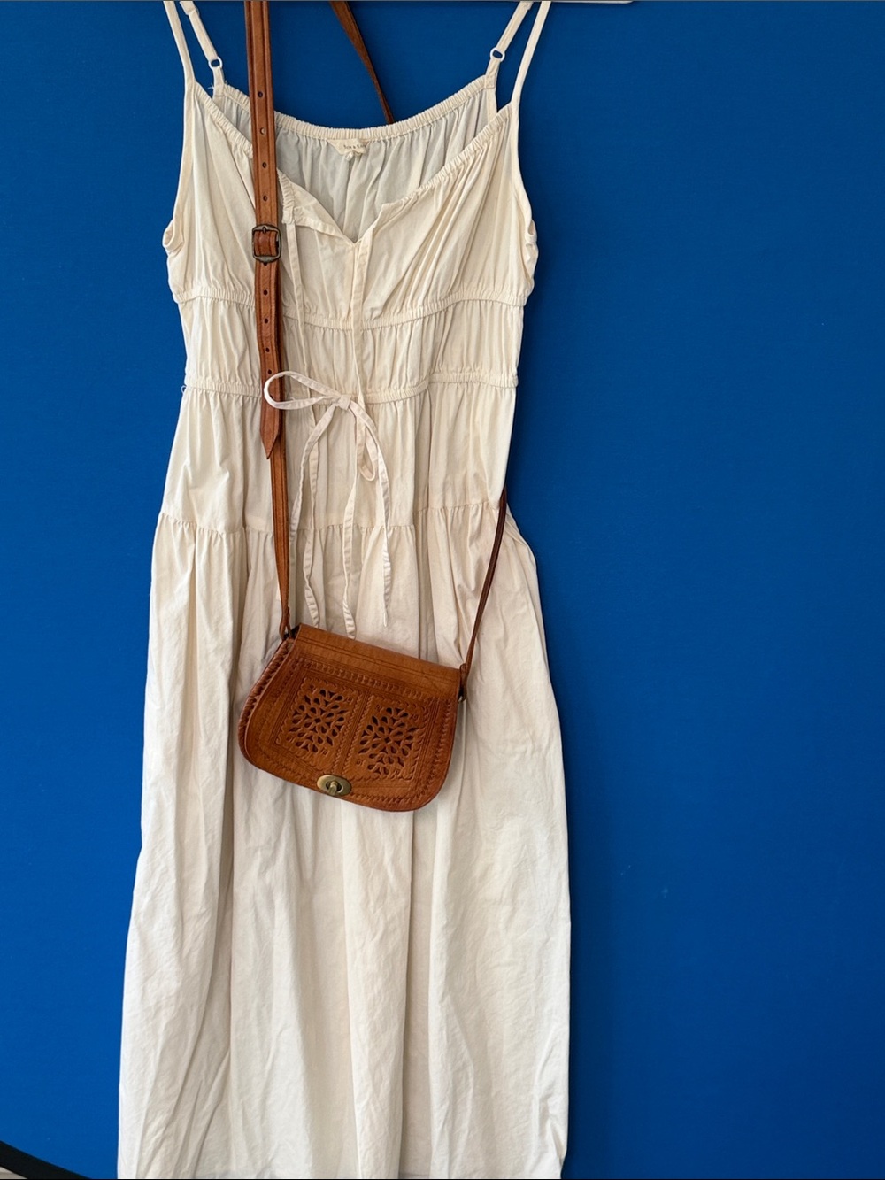 SIM & SAM Cream Tiered Spaghetti Strap Maxi Dress